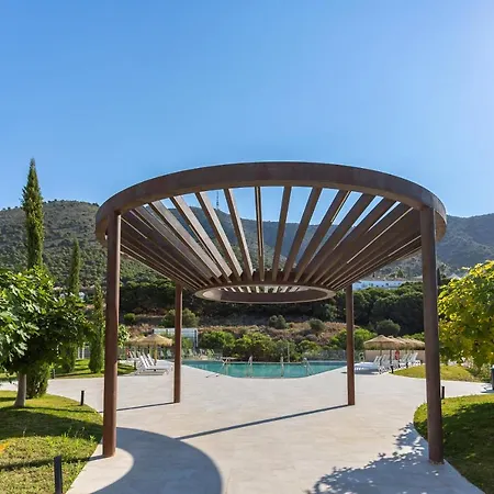 Villa Nature Collection